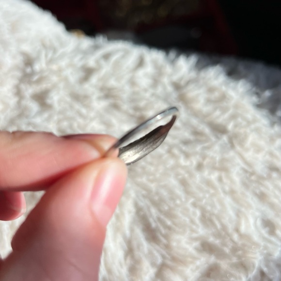 Silver Feather Ring - Picture 5 of 6